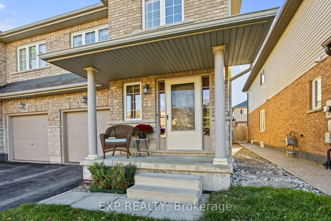 184 Pelech Crescent — photo 3
