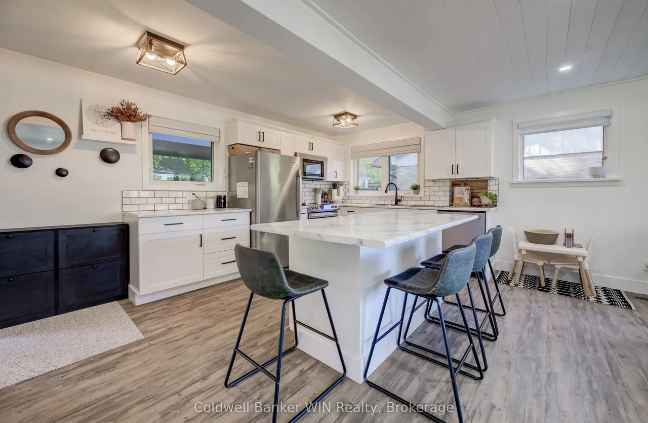 560 Waterloo Street — photo 3