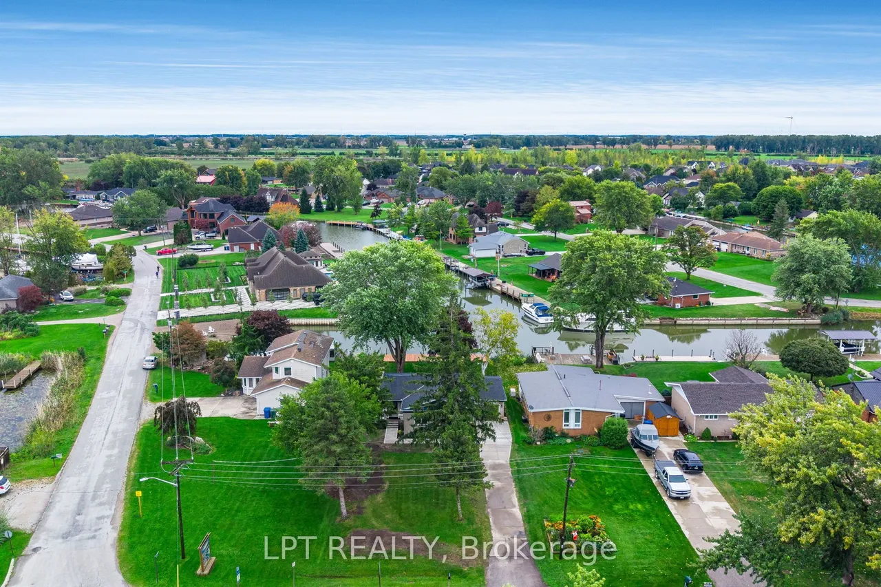 19155 Lakeside Drive — photo 43