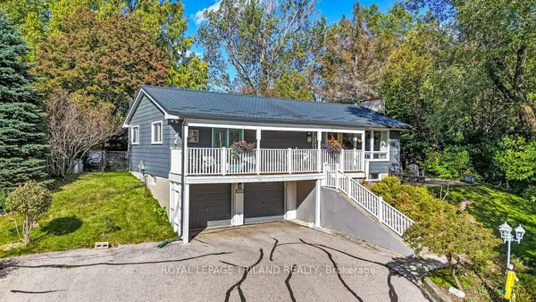 245 Currie Boulevard — photo 2
