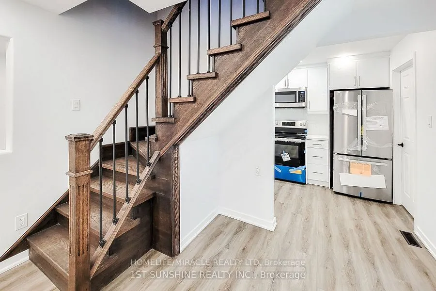 184 Beach Boulevard — photo 3
