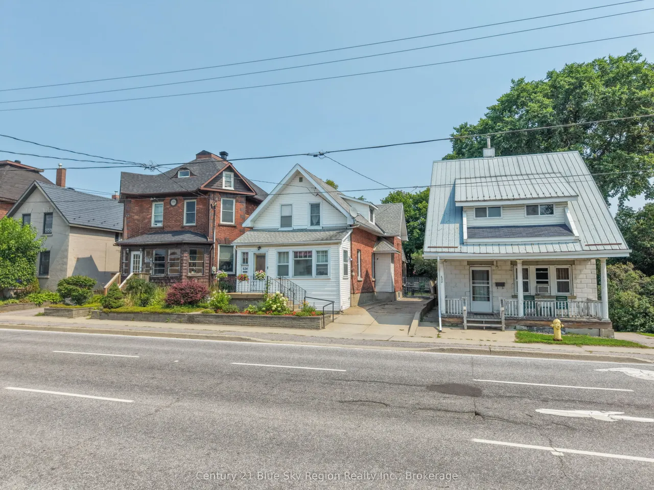 624 McIntyre Street E — photo 46
