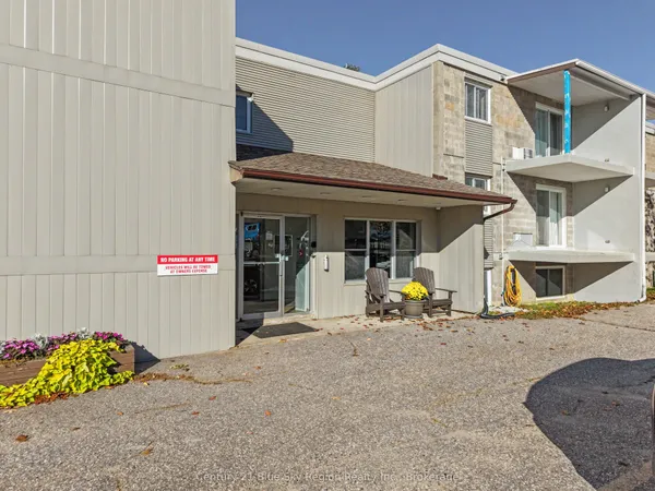 213 LEONARD Street, Unit 108 — photo 2