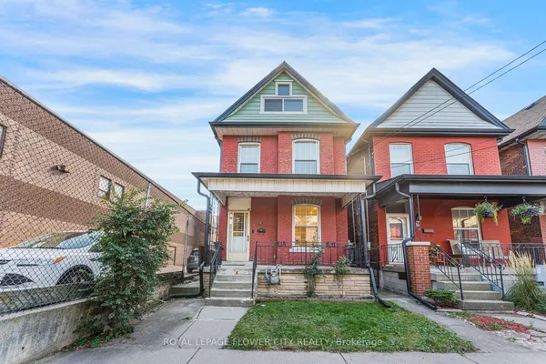 11 Mcneil Street — photo 2