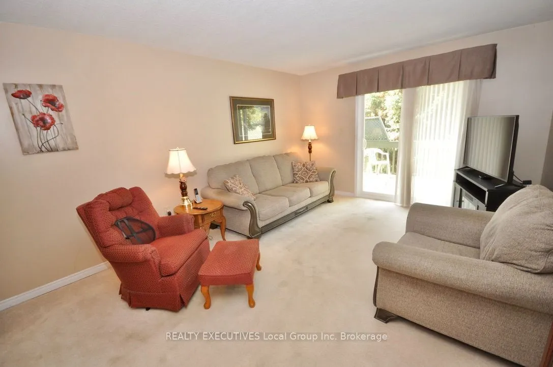 624 Lakeshore Drive, Unit 33 — photo 3