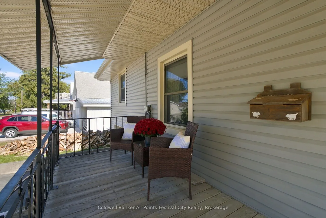 165 Cameron Street — photo 3