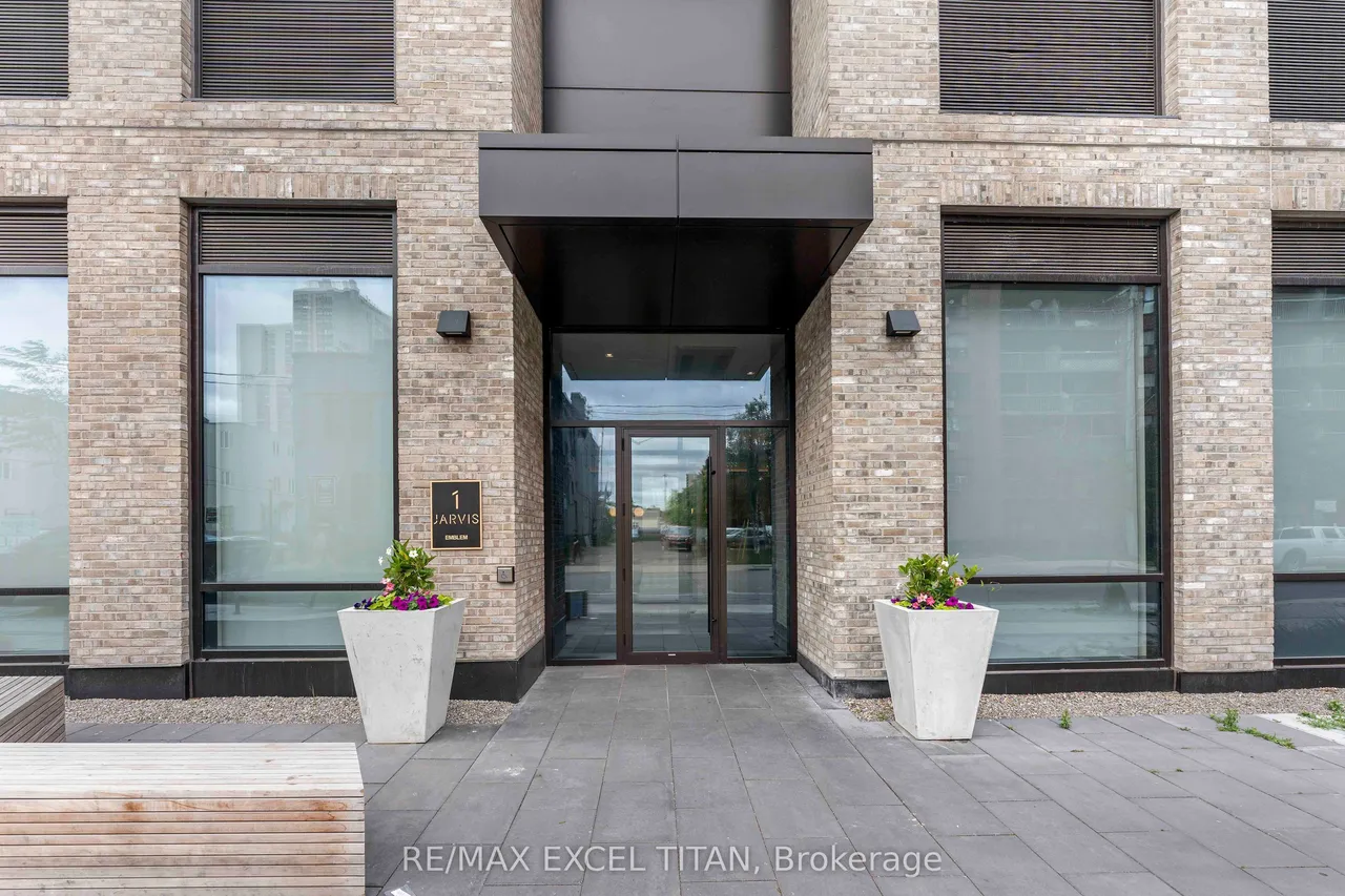 1 Jarvis Street, Unit 614 — photo 3