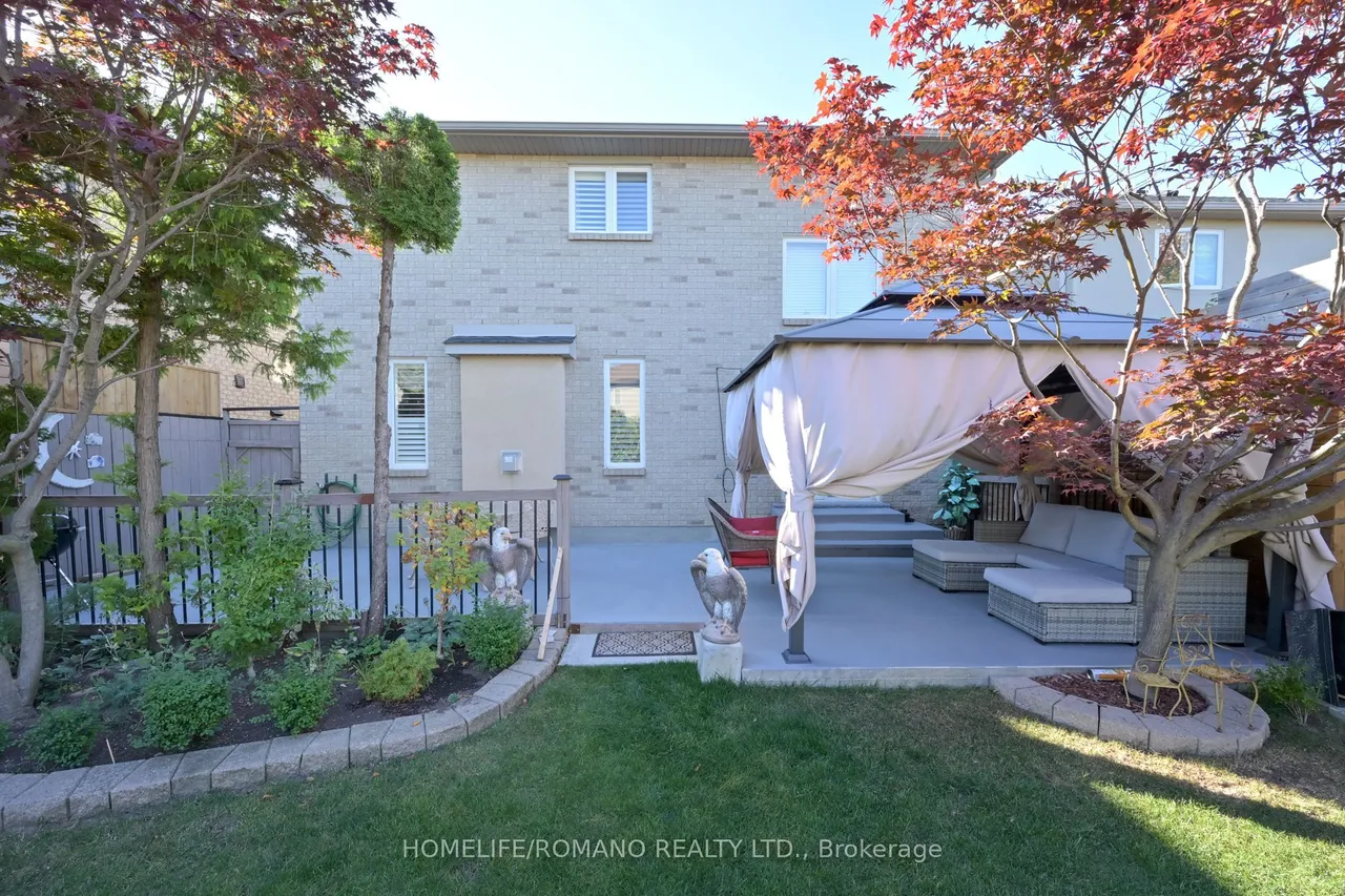 1052 Greenhill Avenue — photo 36