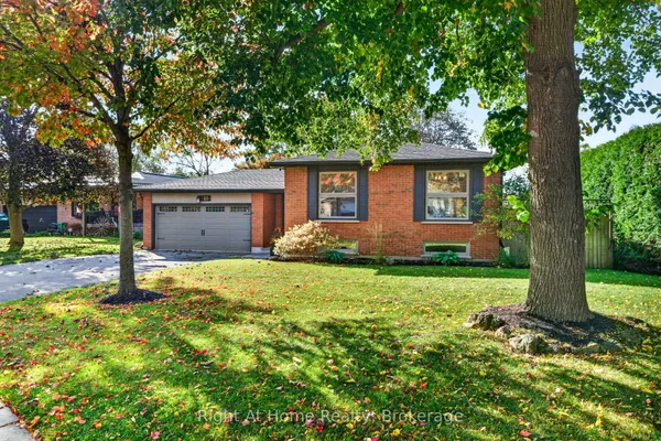 23 Laurendale Avenue — photo 2