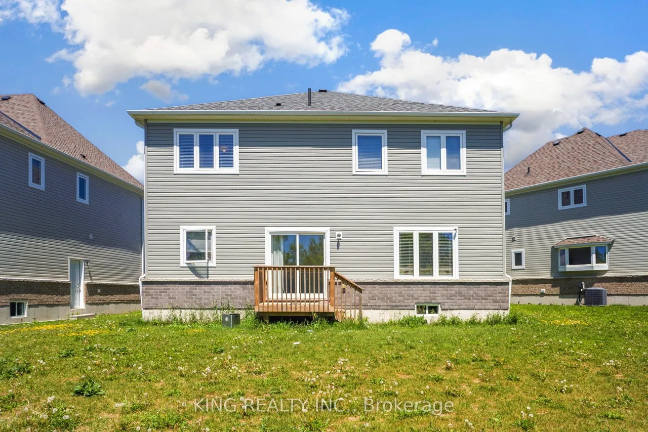7 Todd Crescent — photo 50