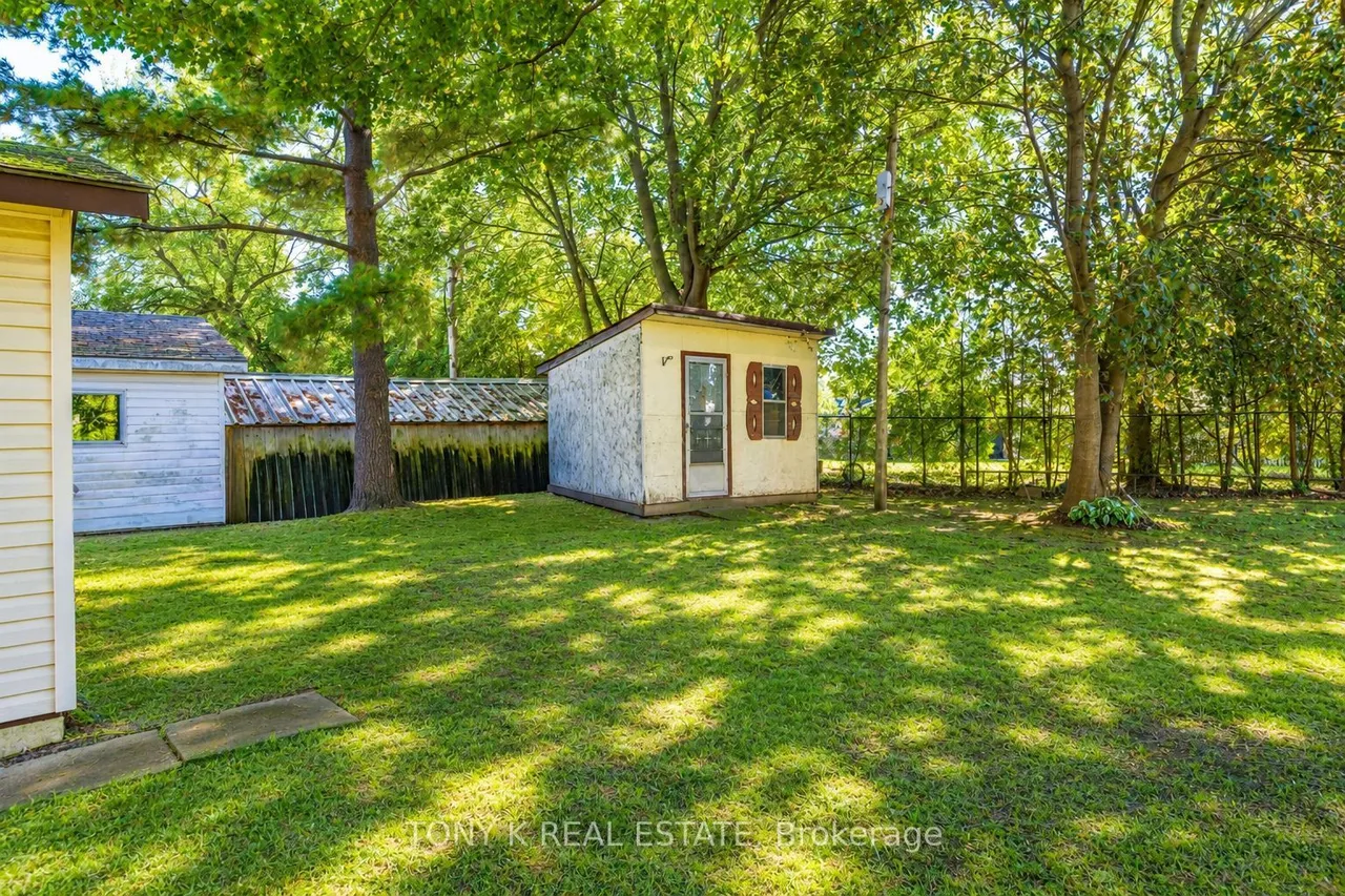 113 Freelton Road — photo 27