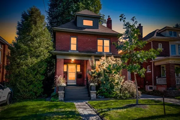 43 Rosslyn Avenue S