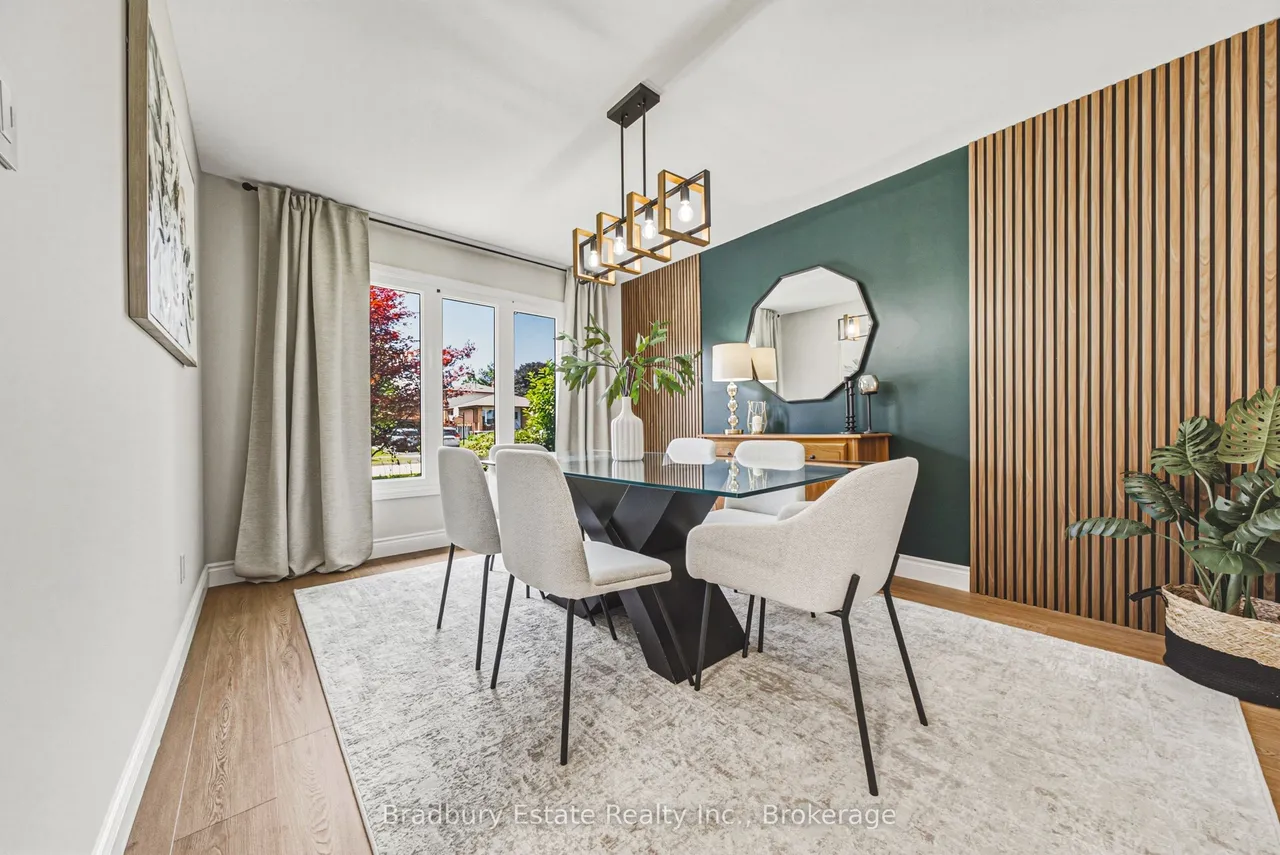100 Chudleigh Street — photo 3