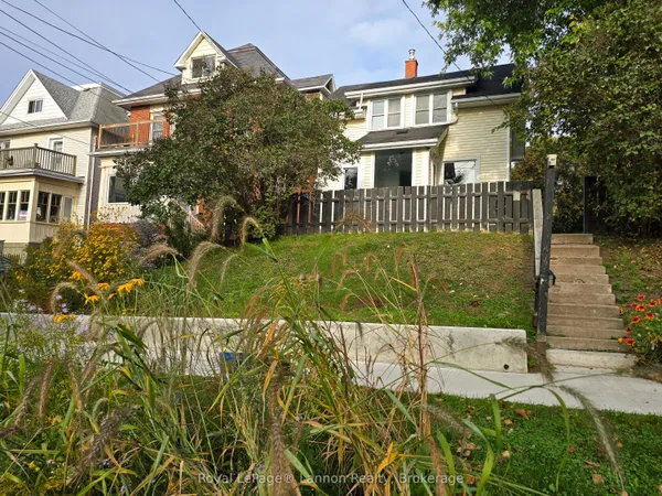 16 Crown Street