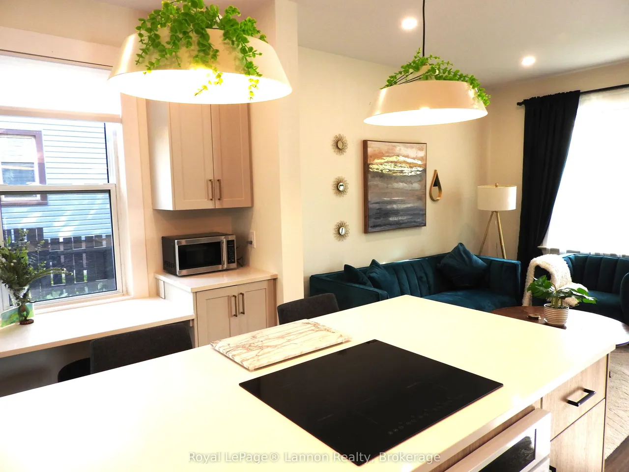 16 Crown Street — photo 35