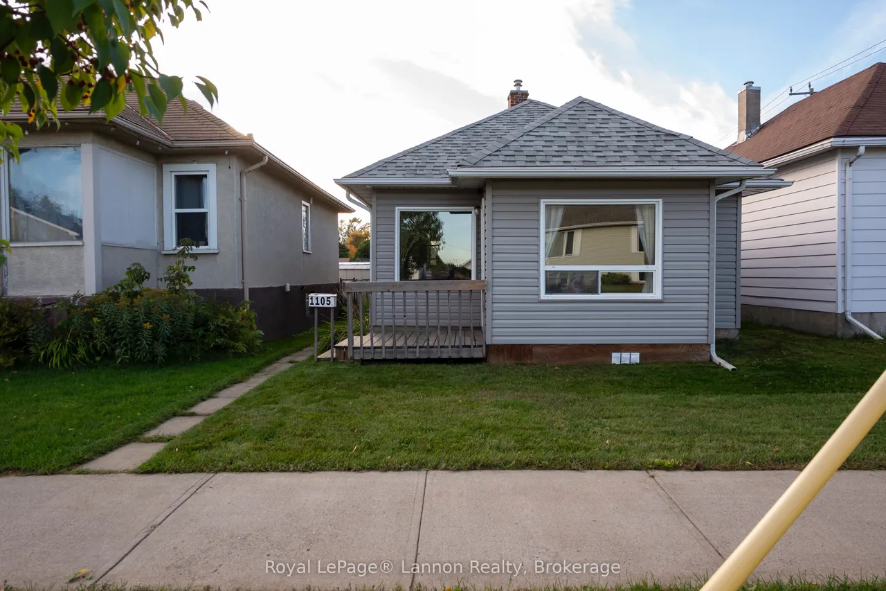 1105 Brown Street — photo 2