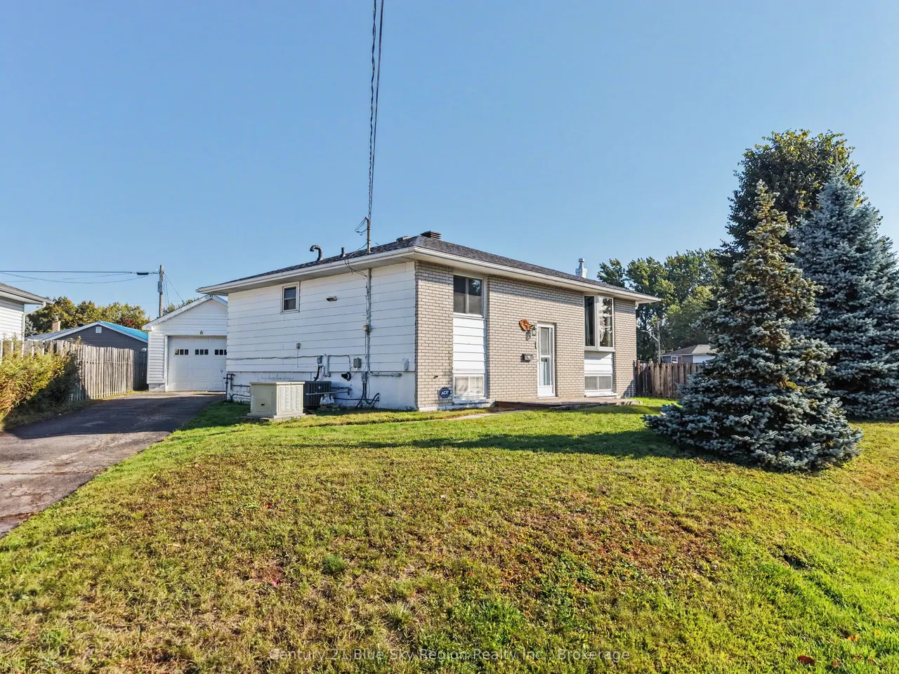 58 Van Horne Crescent