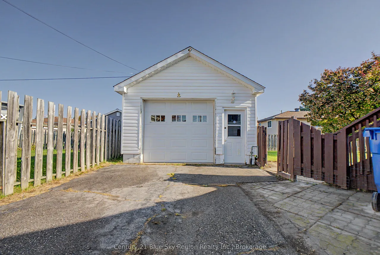 58 Van Horne Crescent — photo 49