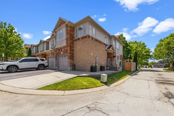 242 Upper Mount Albion Road, Unit 13