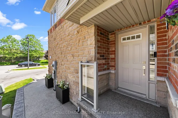 242 Upper Mount Albion Road, Unit 13 — photo 2