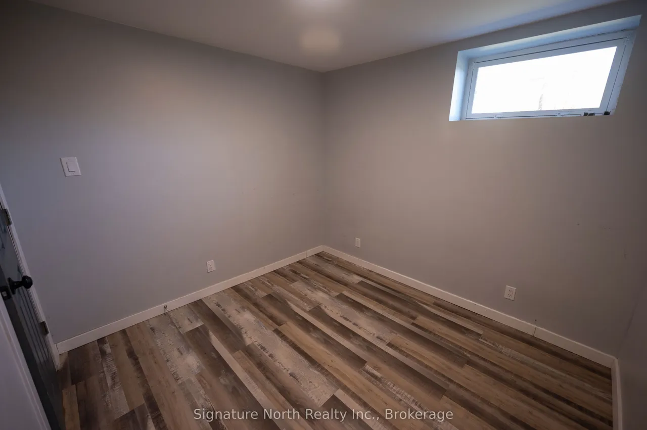 420 Edward Street N — photo 39