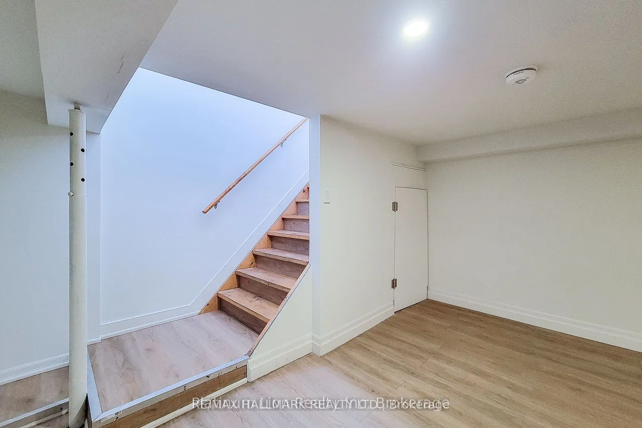 340-342 Barton Street E — photo 29