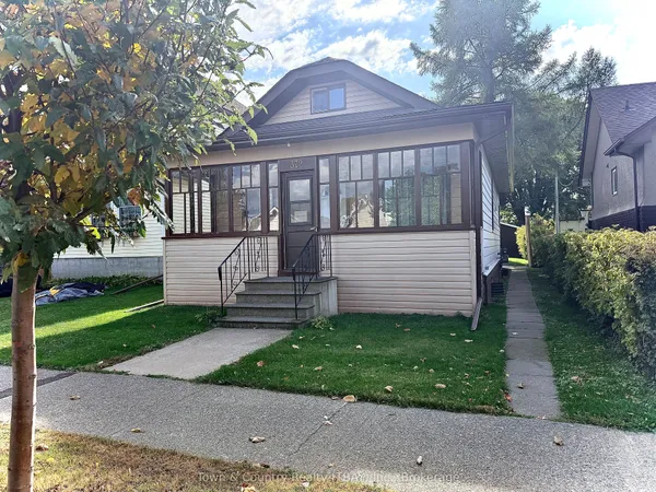 372 Mary Street E