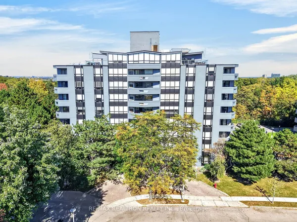 6 Village Green Boulevard, Unit 501
