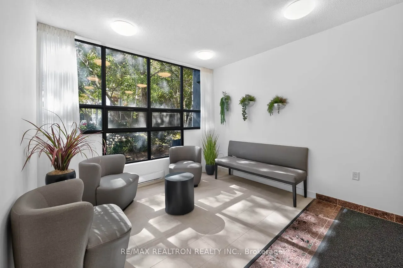 6 Village Green Boulevard, Unit 501 — photo 3