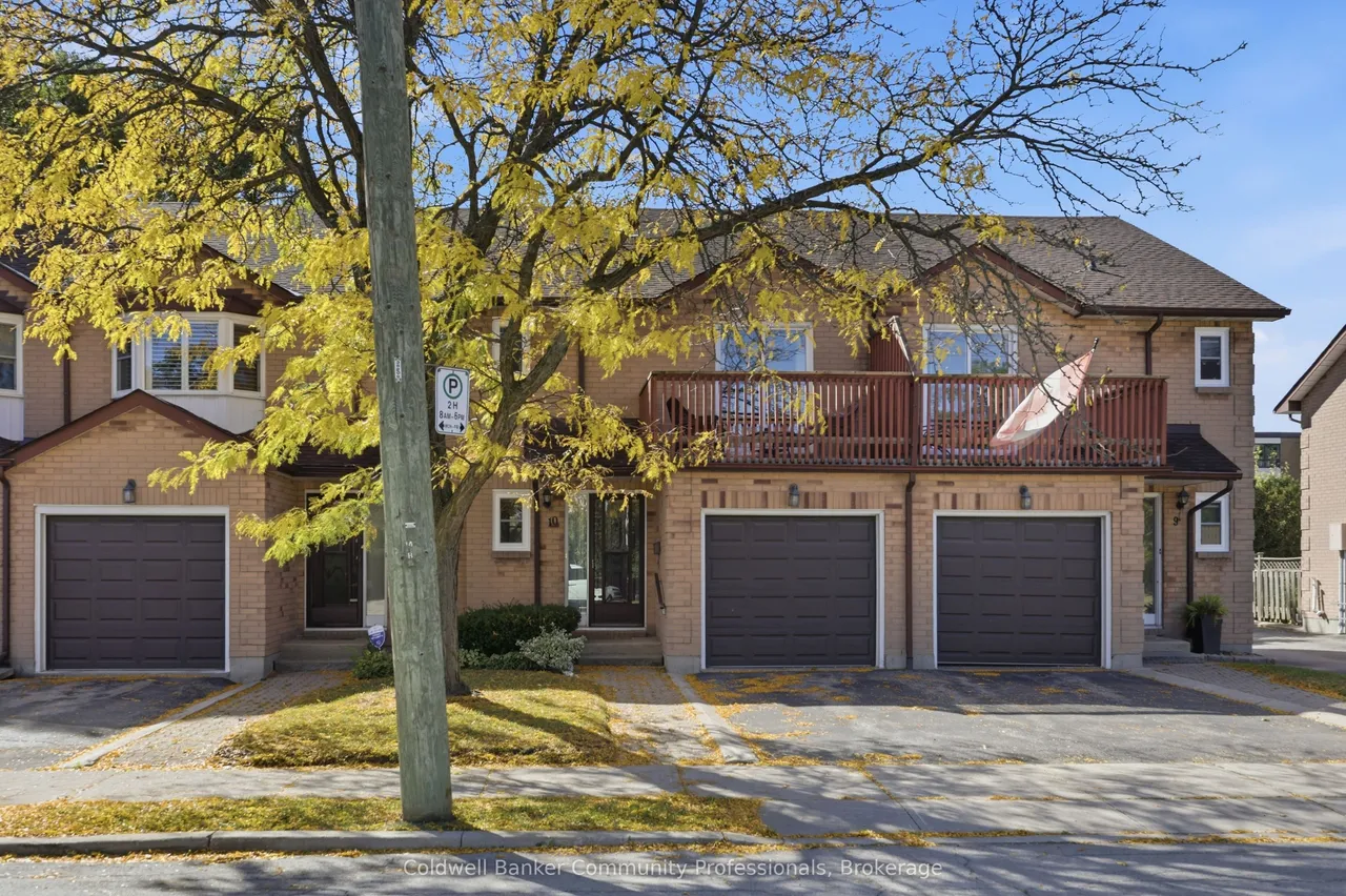 14 Brucedale Avenue E, Unit 10
