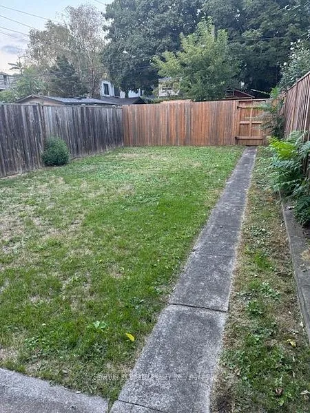 37 Gladstone Avenue — photo 2