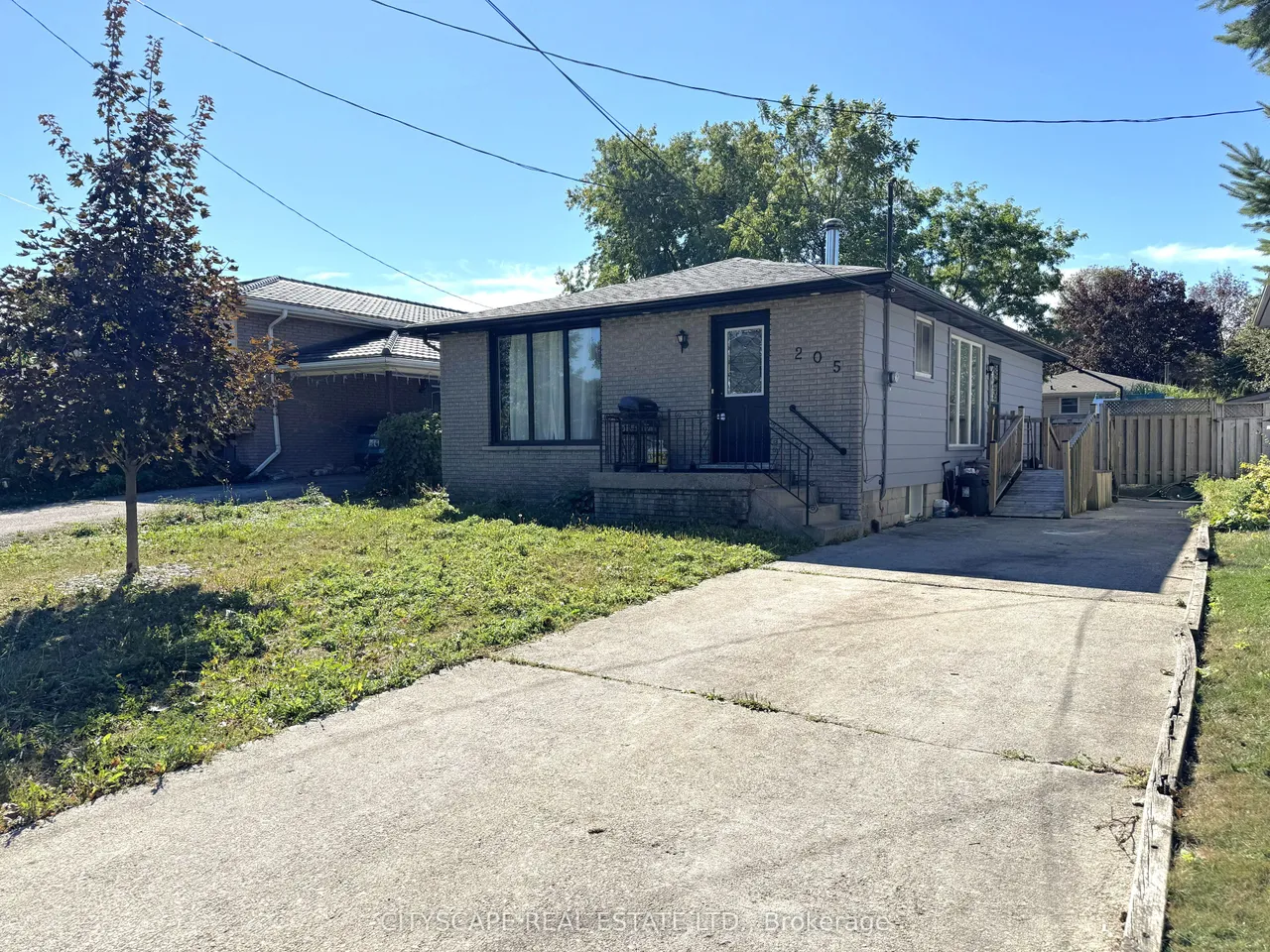 205 Bonaventure Drive — photo 2
