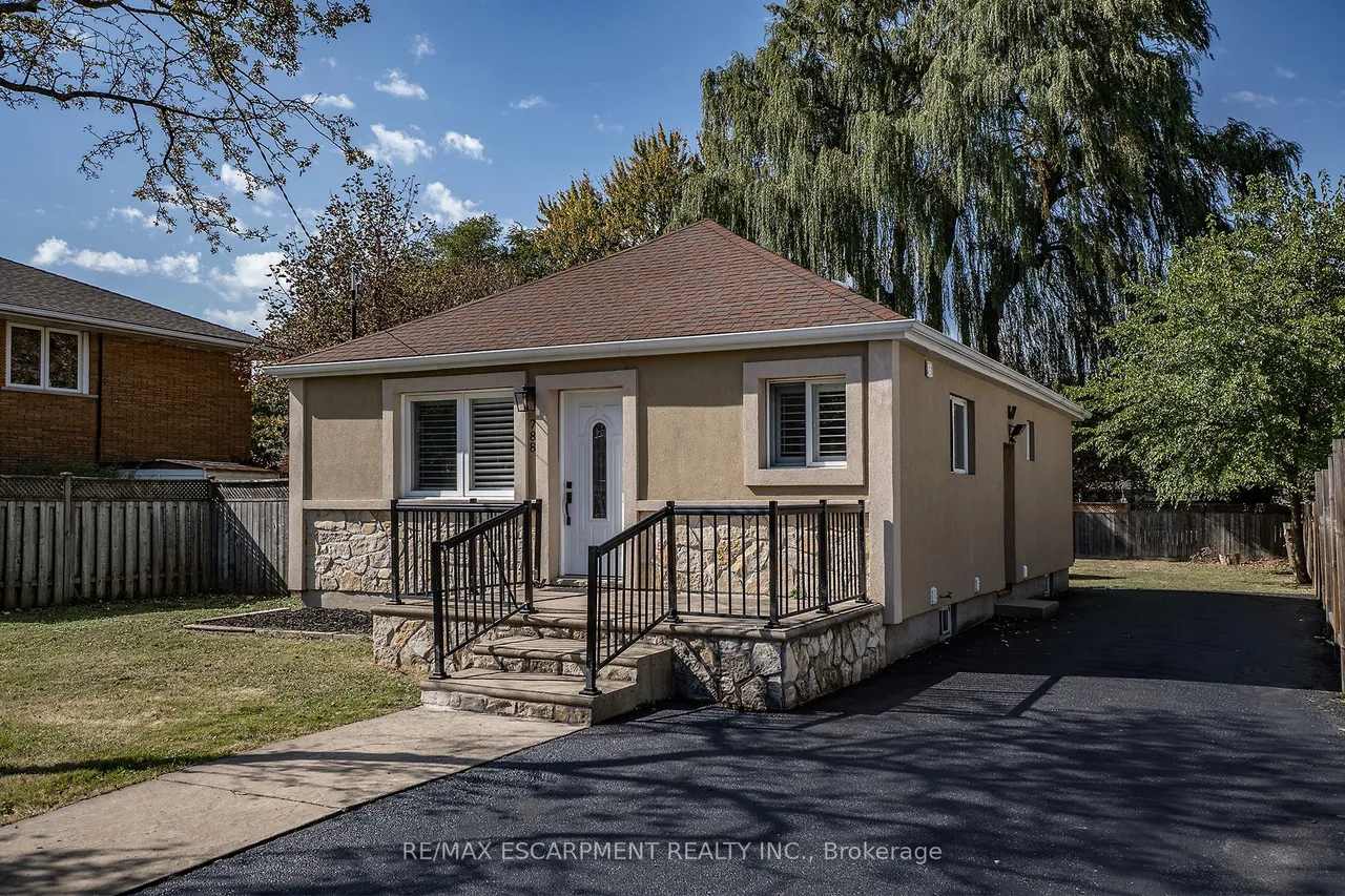 788 Upper Gage Avenue — photo 2
