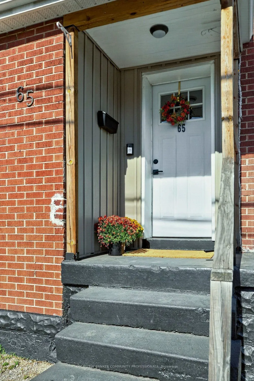 65 Edinburgh Avenue — photo 2