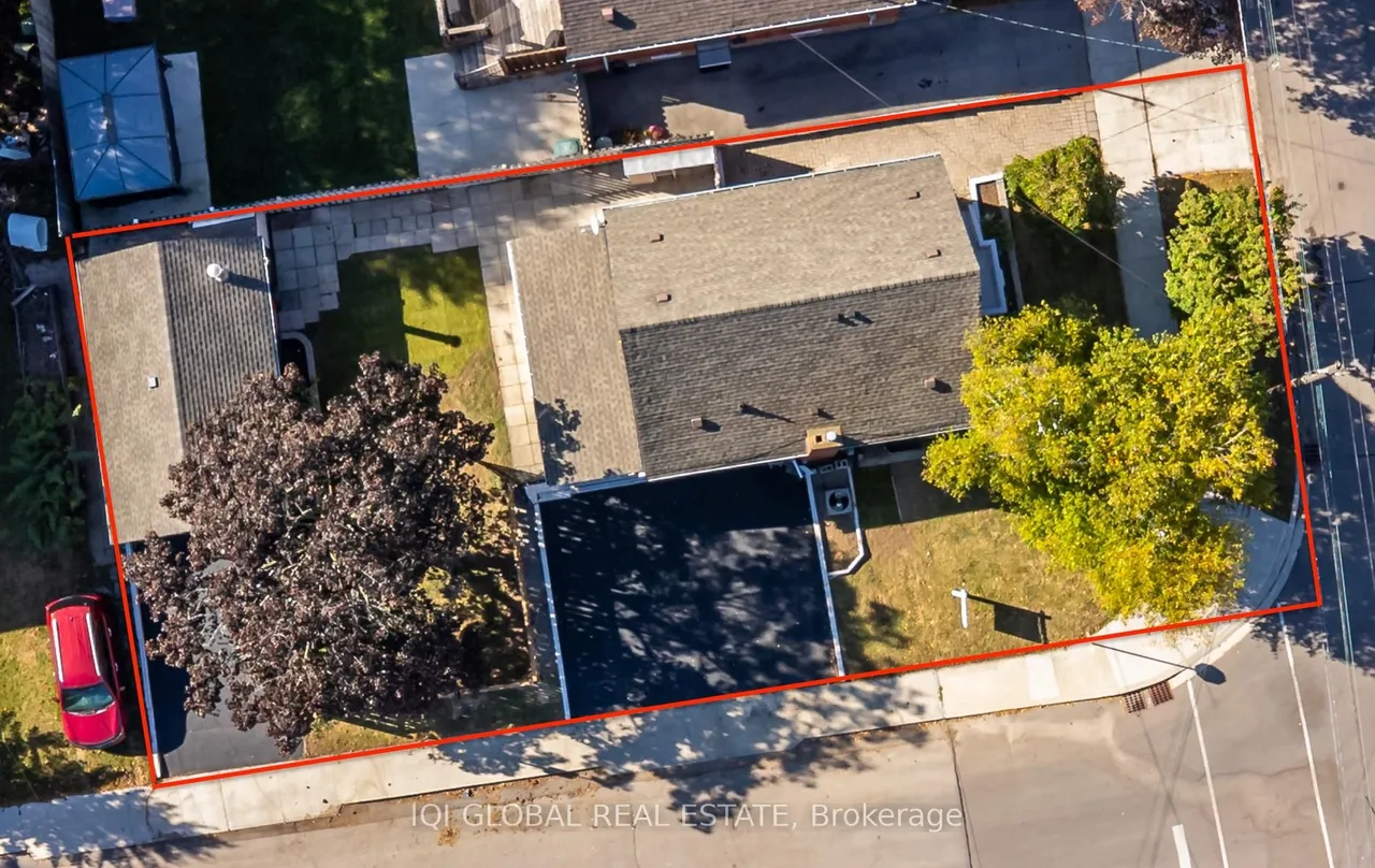 504 E Brucedale Avenue E — photo 50