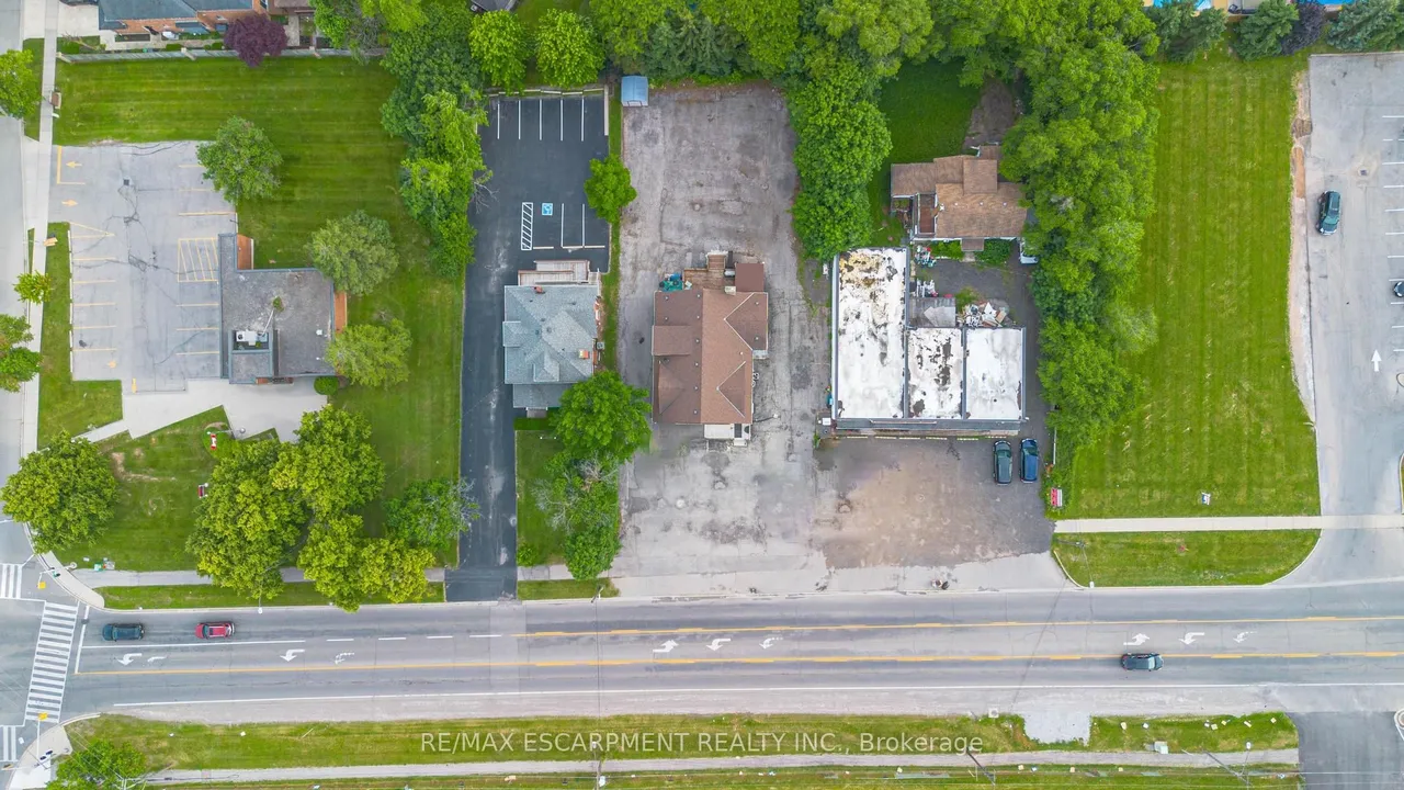 1260 HIGHWAY 8 — photo 3