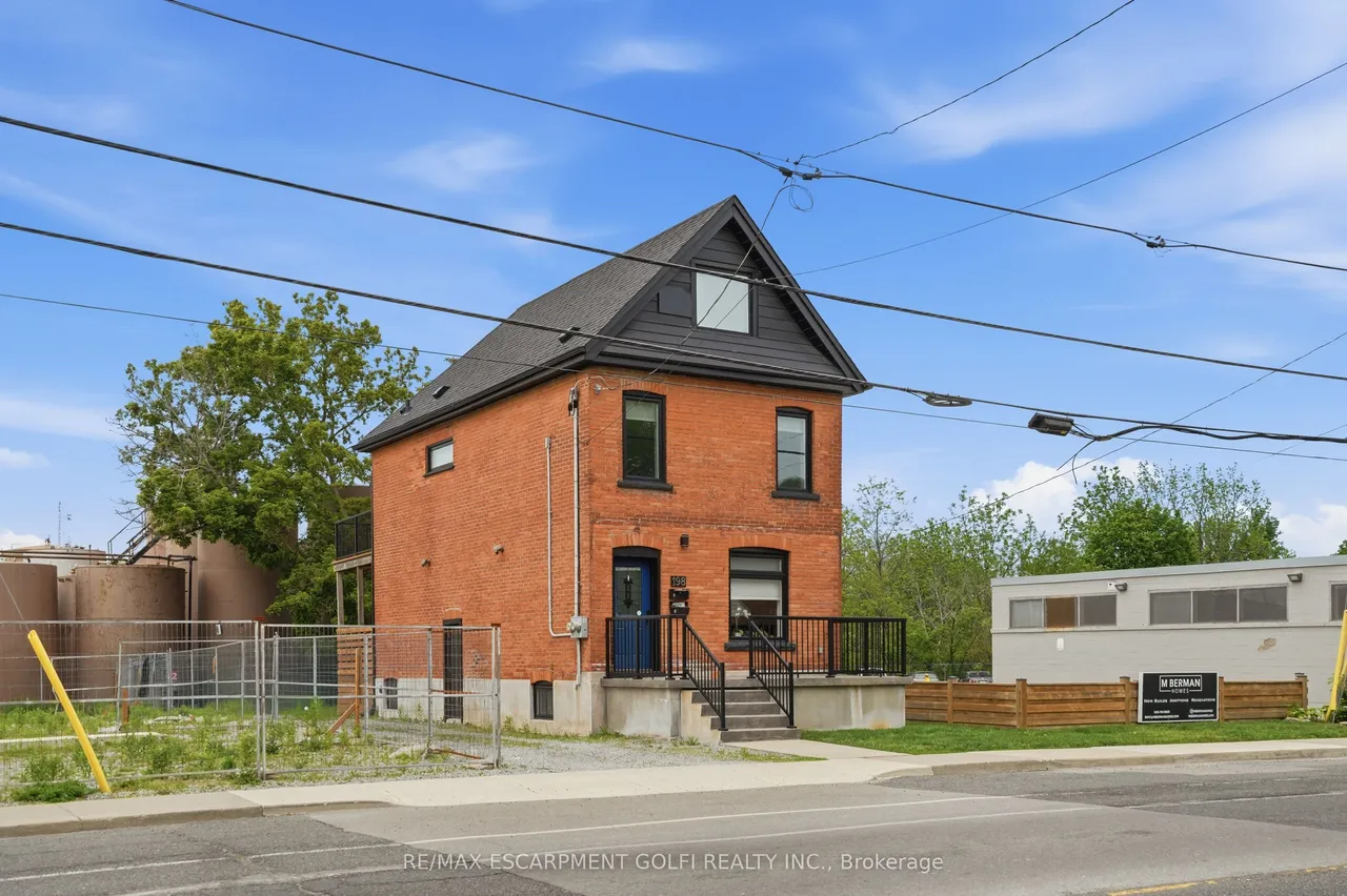 198 Dundurn Street S — photo 2