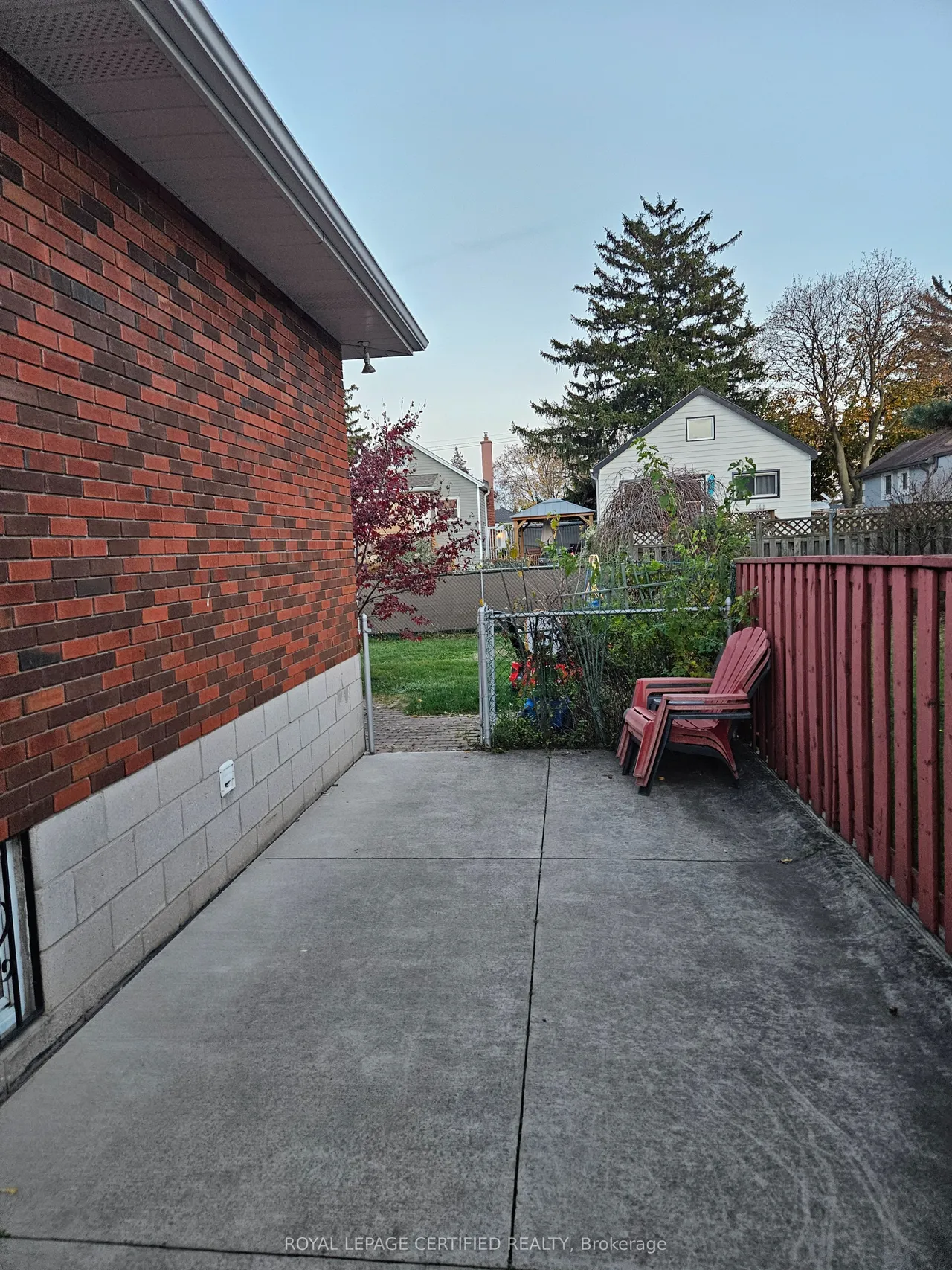 197 Craigroyston Road — photo 22